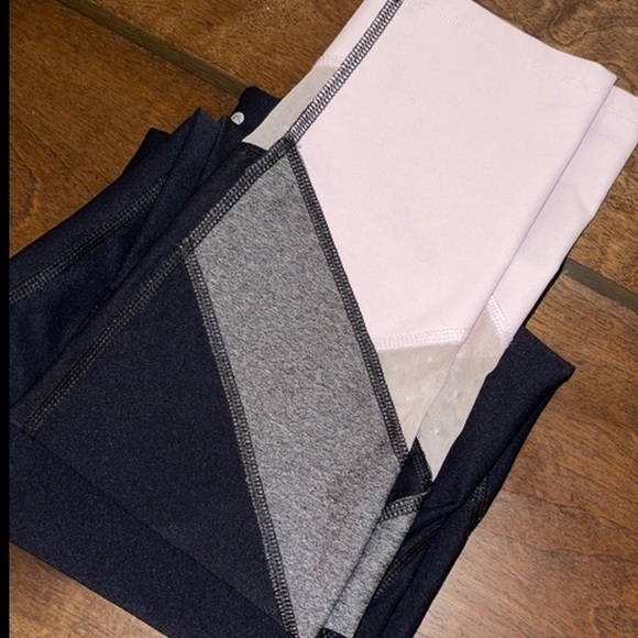 APANA Black & Pink & Grey Detail Design Leggings Sz. MD - Picture 2 of 16